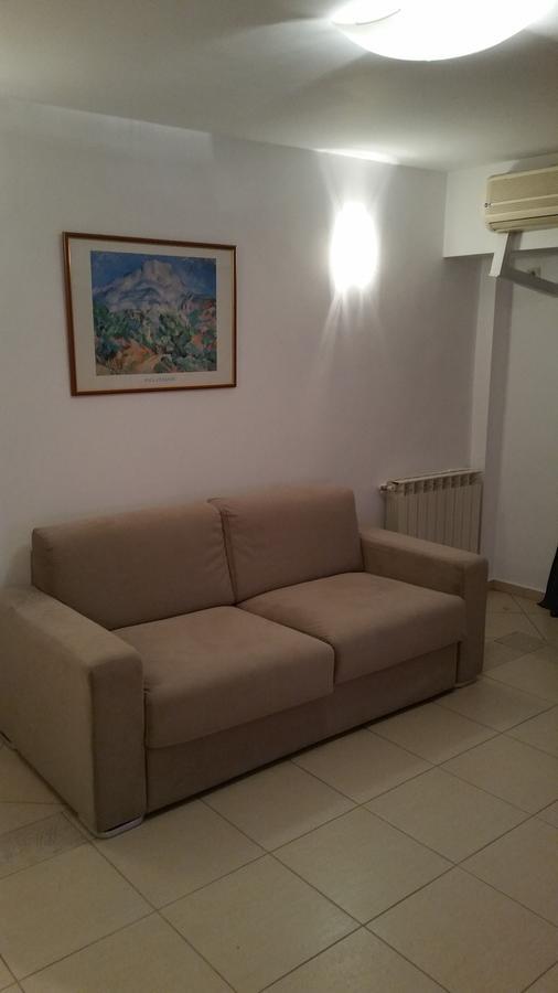 3 Rooms Panoramic 布加勒斯特 外观 照片